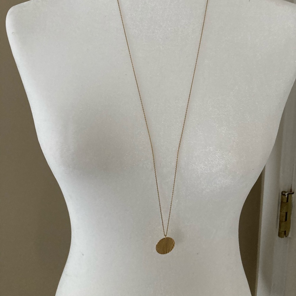 Shell necklace